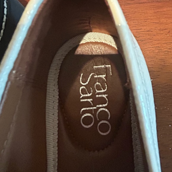 Franco Sarto ivory patent leather loafers, 5-1/2. - Picture 3 of 6